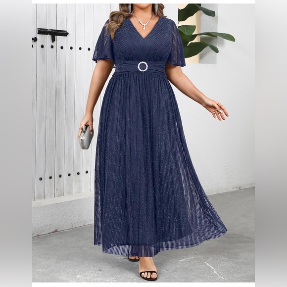 New Navy Blue Plus Size Formal Dress Sparkly Maxi Dress with Short Sleeves - Picture 3 of 7